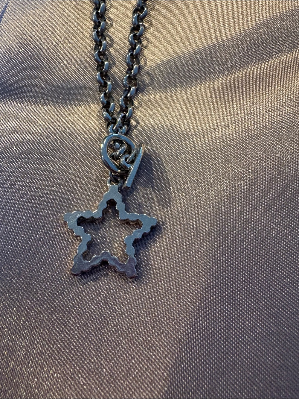 Guess Silver Star Pendant Chain Necklace - Picture 5 of 7